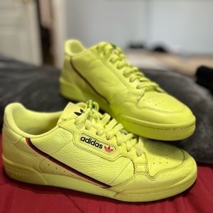 Adidas low sneakers green size 9.5